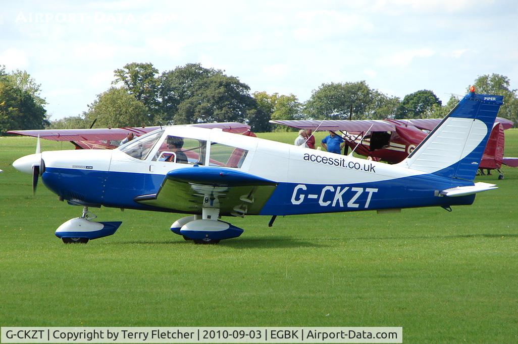 G-CKZT, 1964 Piper PA-28-235 Cherokee Pathfinder C/N 28-10431, PIPER PA-28-235 
Serial No.: 28-10431 
at 2010 LAA National Rally