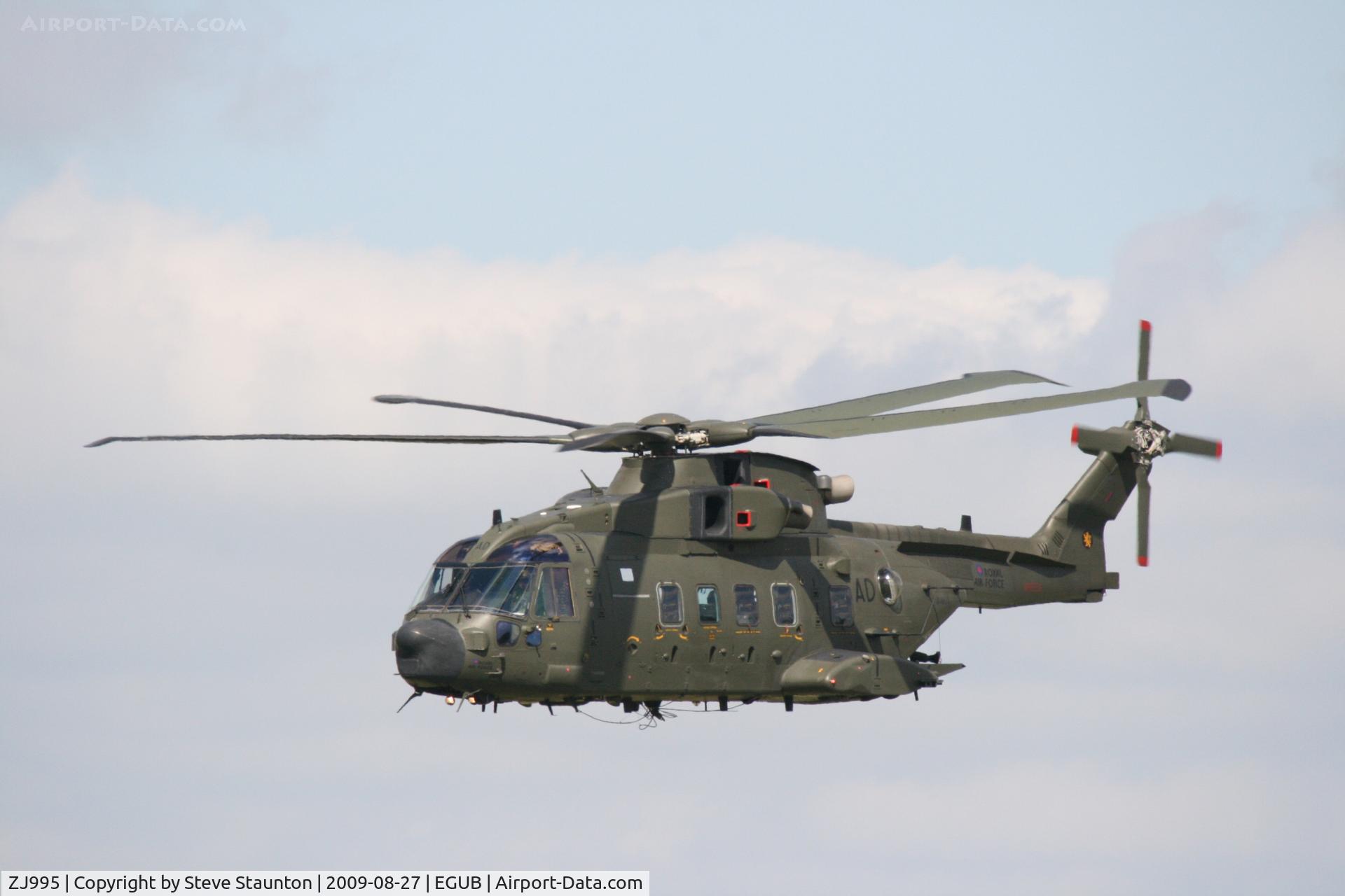 ZJ995, Westland Merlin HC.3A C/N 50123/512006/DEN06, Taken at RAF Benson Families Day, August 2009