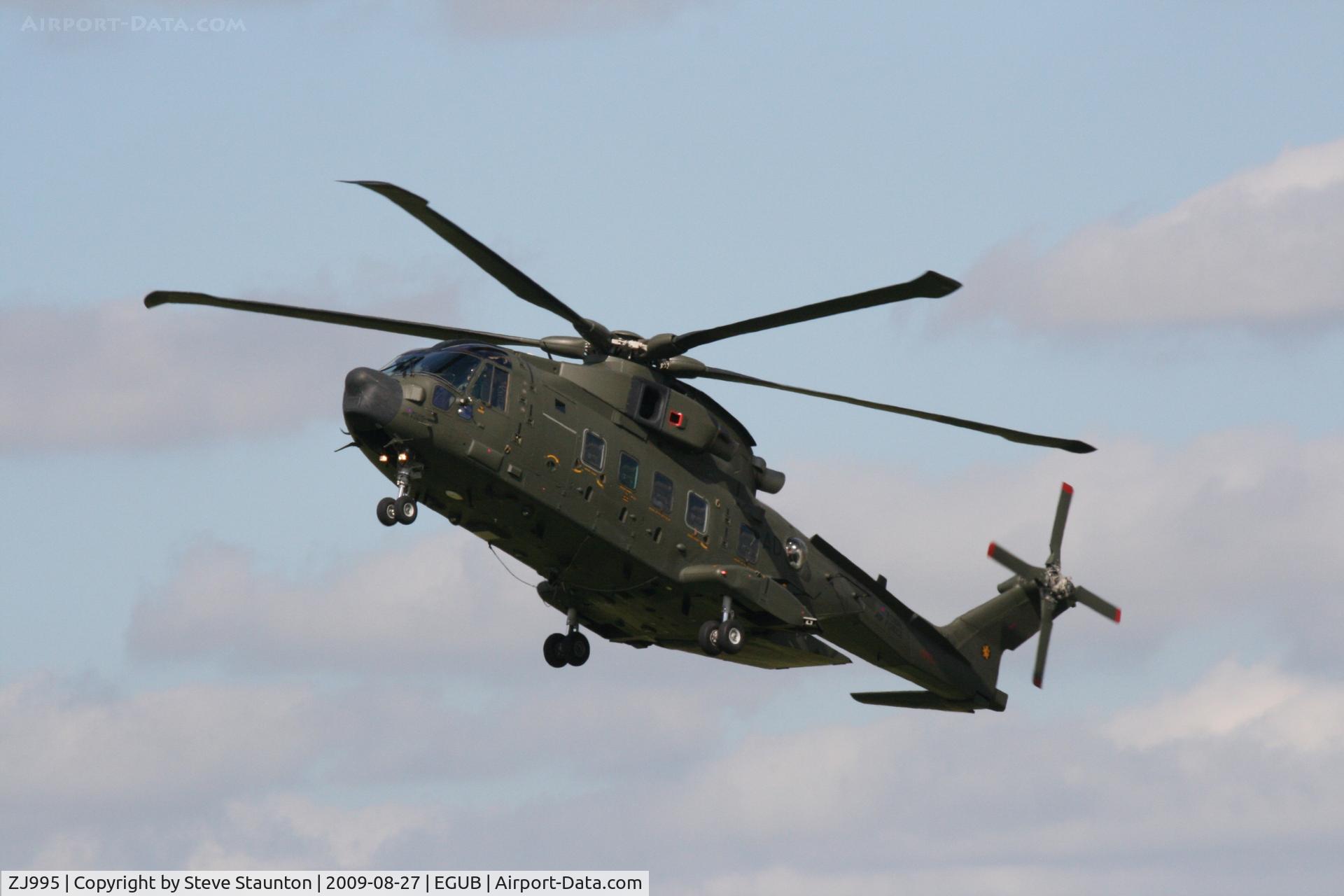 ZJ995, Westland Merlin HC.3A C/N 50123/512006/DEN06, Taken at RAF Benson Families Day, August 2009