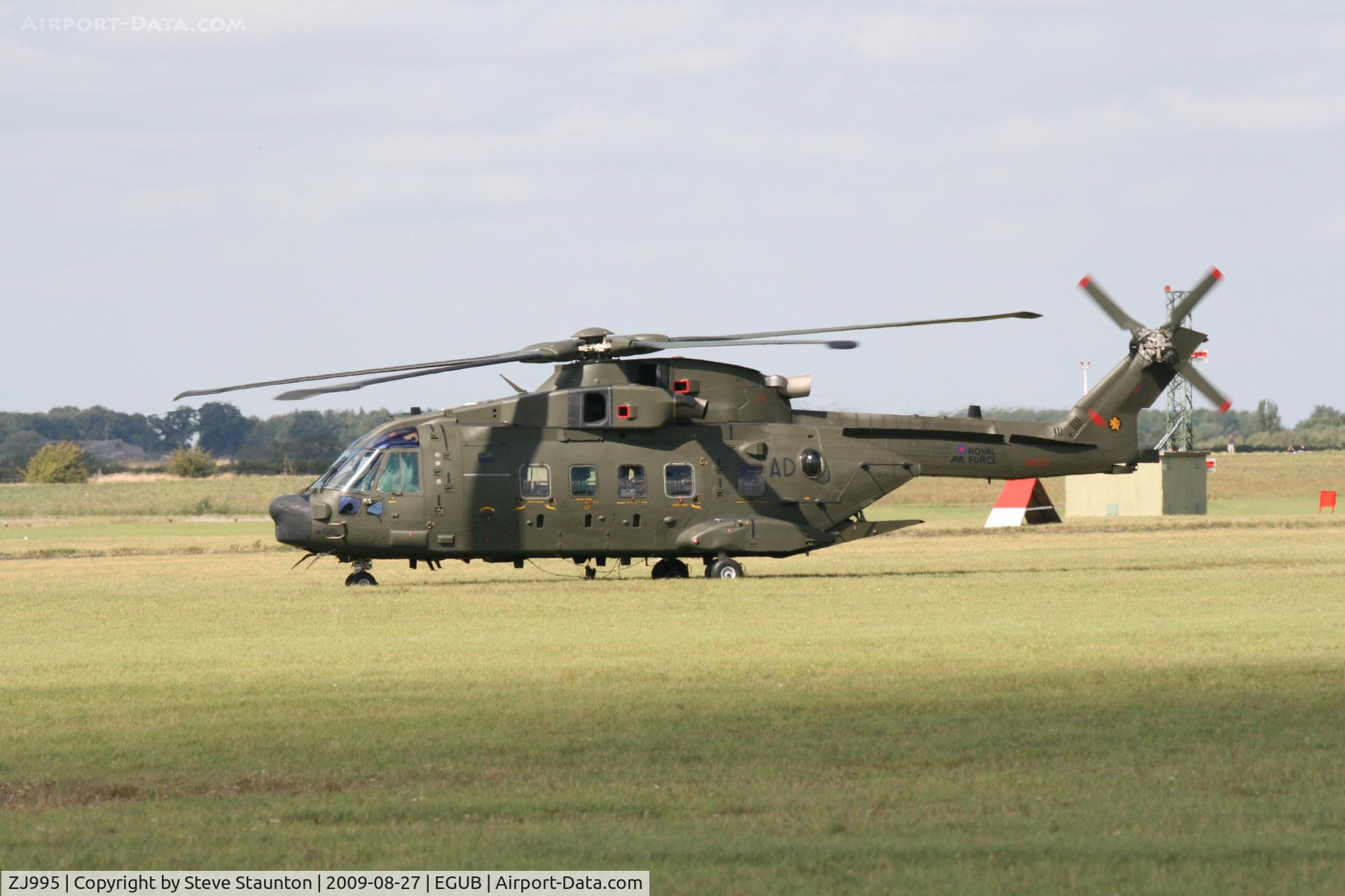 ZJ995, Westland Merlin HC.3A C/N 50123/512006/DEN06, Taken at RAF Benson Families Day, August 2009