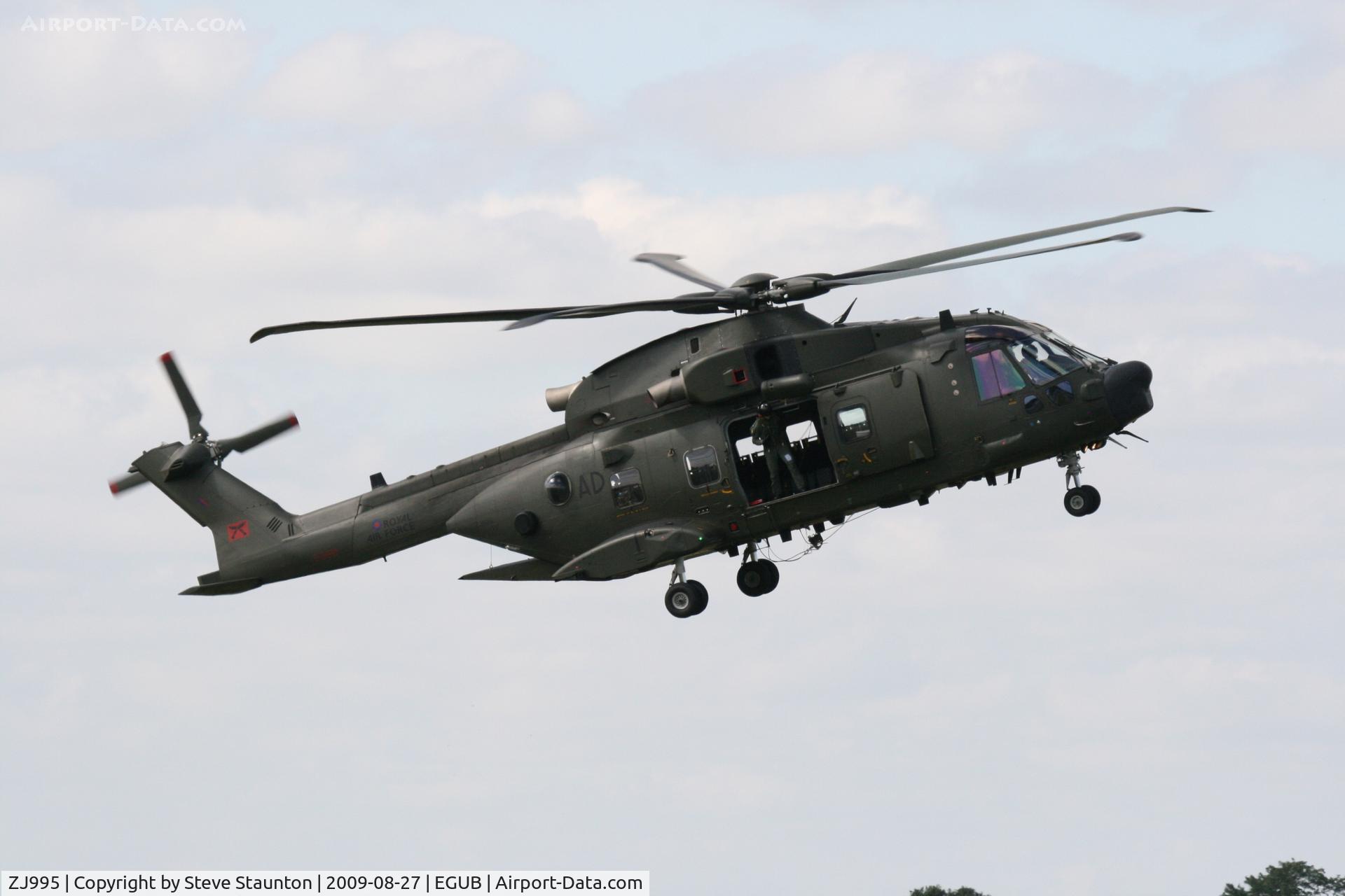 ZJ995, Westland Merlin HC.3A C/N 50123/512006/DEN06, Taken at RAF Benson Families Day, August 2009