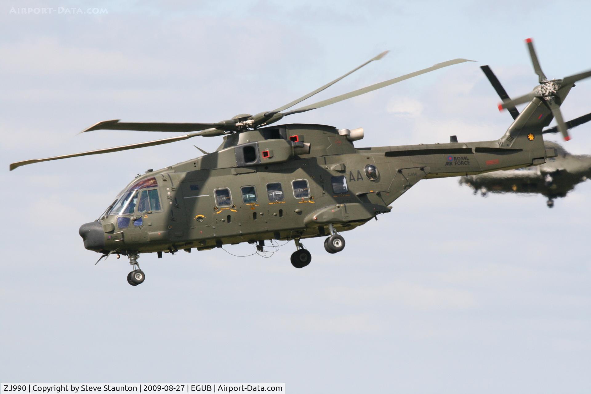 ZJ990, Westland Merlin HC.3A C/N 50089/512001/DEN01, Taken at RAF Benson Families Day, August 2009