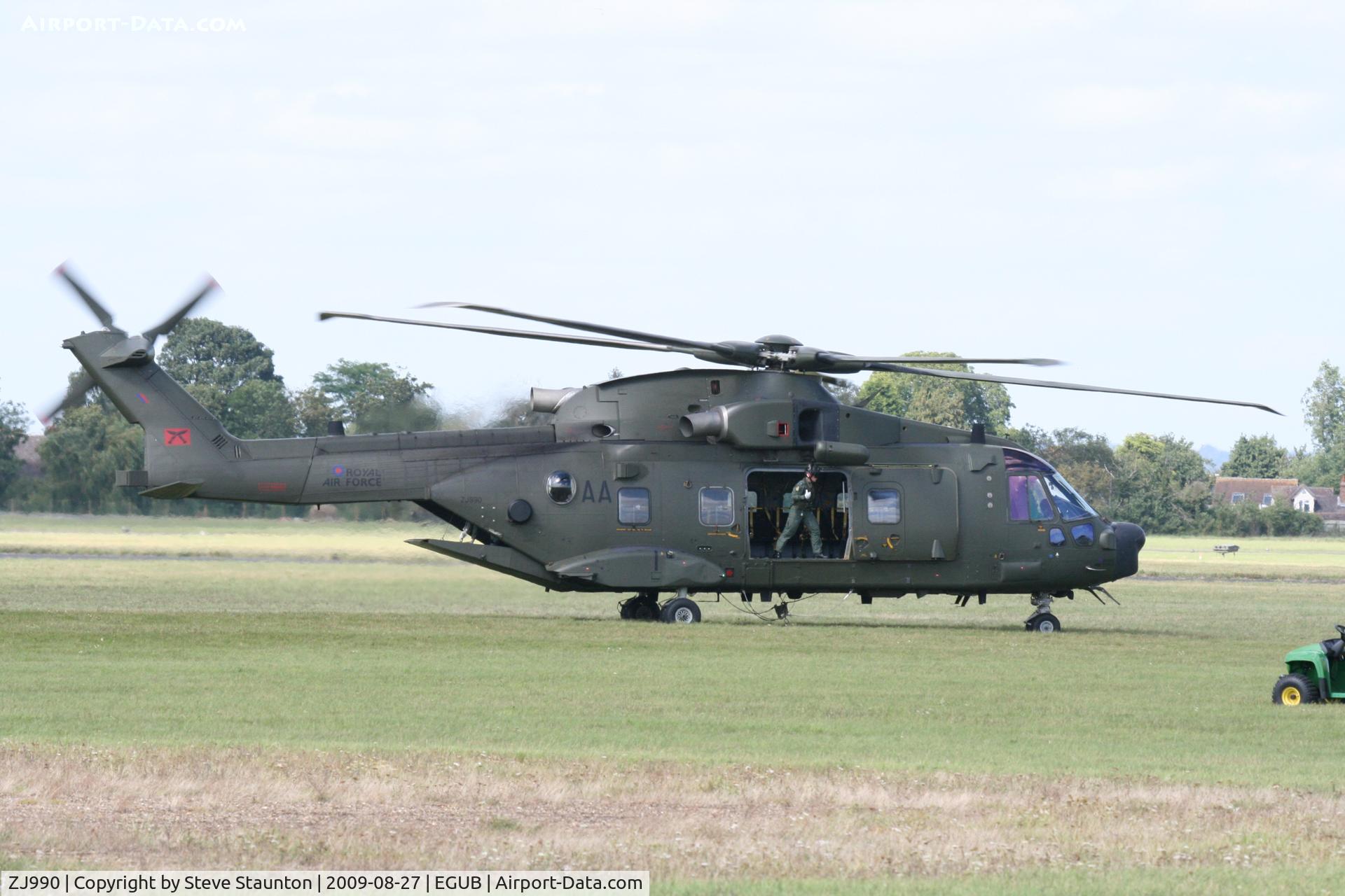 ZJ990, Westland Merlin HC.3A C/N 50089/512001/DEN01, Taken at RAF Benson Families Day, August 2009