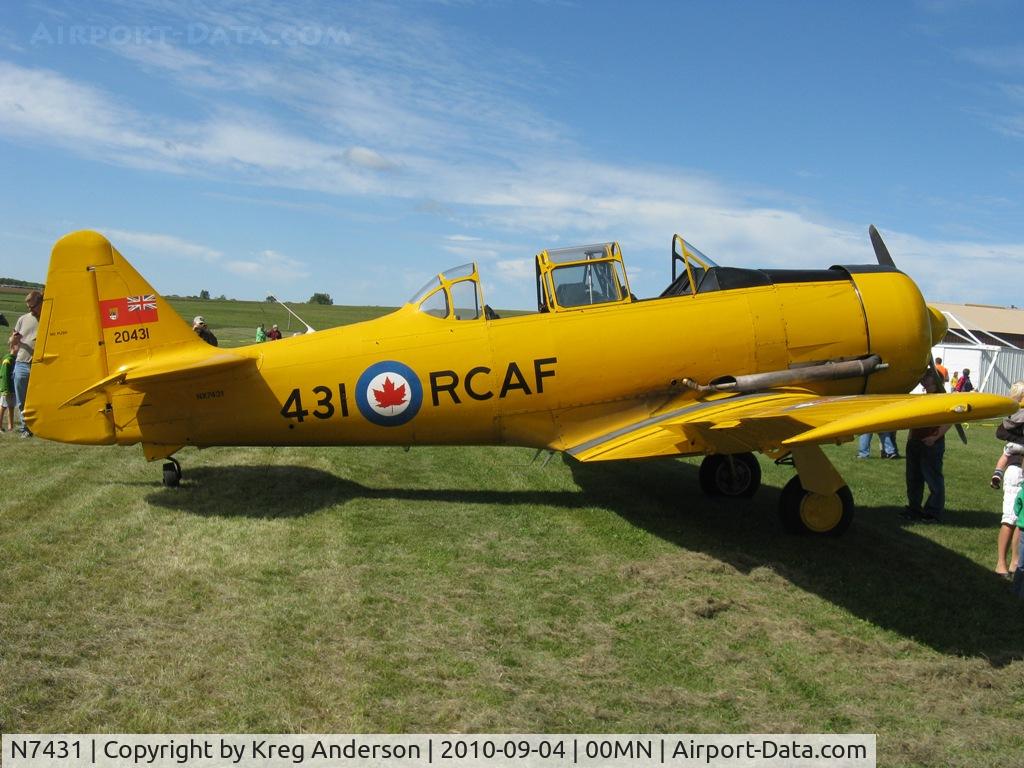 N7431, 1952 Canadian Car & Foundry Harvard MK IV C/N CCF4 222, 2010 Gerry Beck Memorial Fly-in