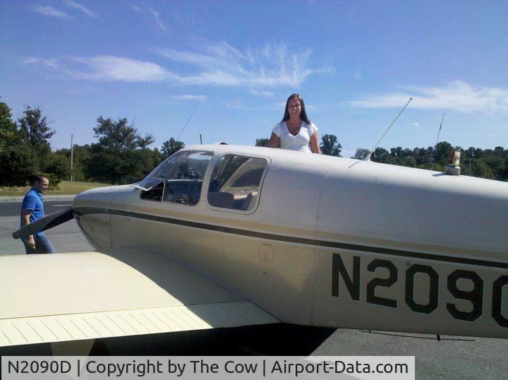 N2090D, 1953 Beech D35 C/N D-3435, needed to use the bathroom bad