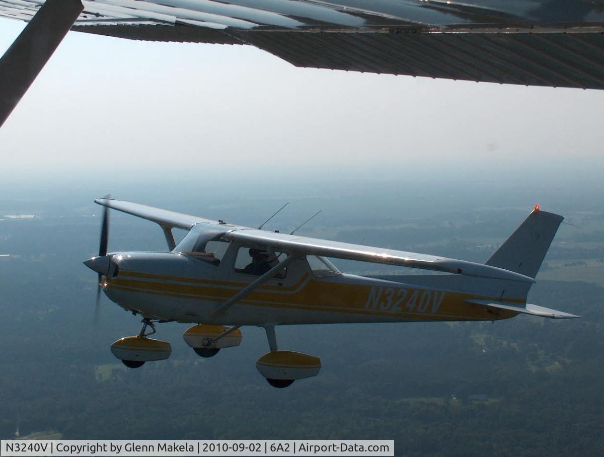 N3240V, 1974 Cessna 150M C/N 15076436, 1974 C150M in formation with N4260V over 6A2 Griffin, Ga.