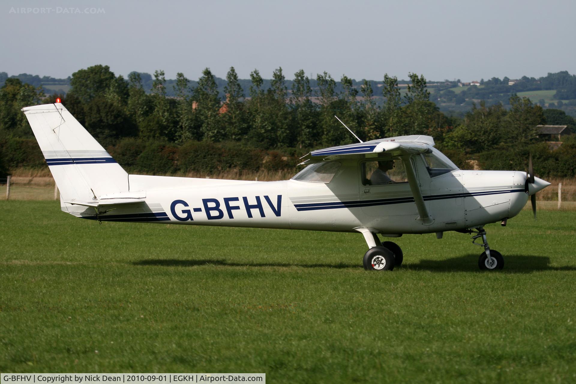G-BFHV, 1977 Reims F152 C/N 1470, EGKH