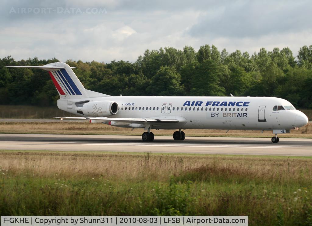 F-GKHE, 1992 Fokker 100 (F-28-0100) C/N 11386, Landing rwy 16