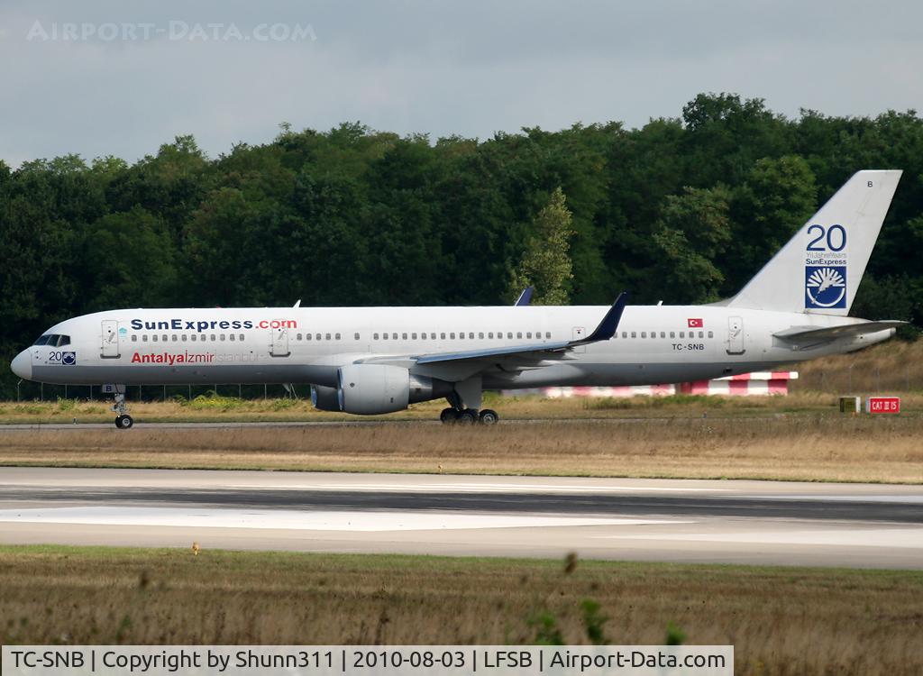 TC-SNB, 1994 Boeing 757-2Q8 C/N 26271, Lining up rwy 16 for departure...