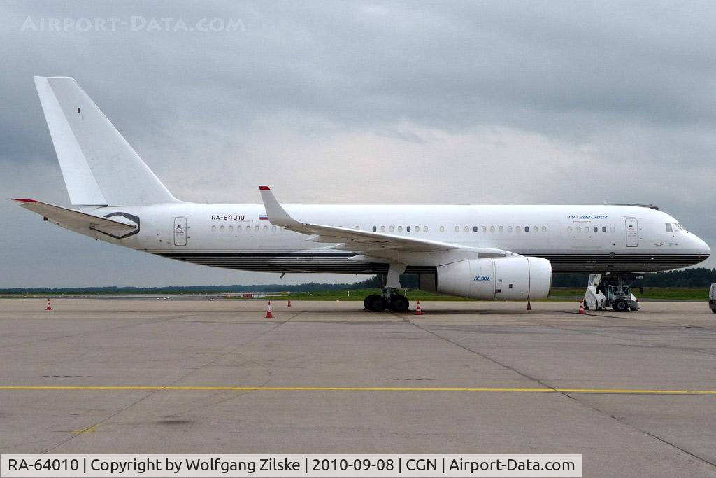 RA-64010, 1993 Tupolev Tu-204C C/N 145074-3164010, visitor