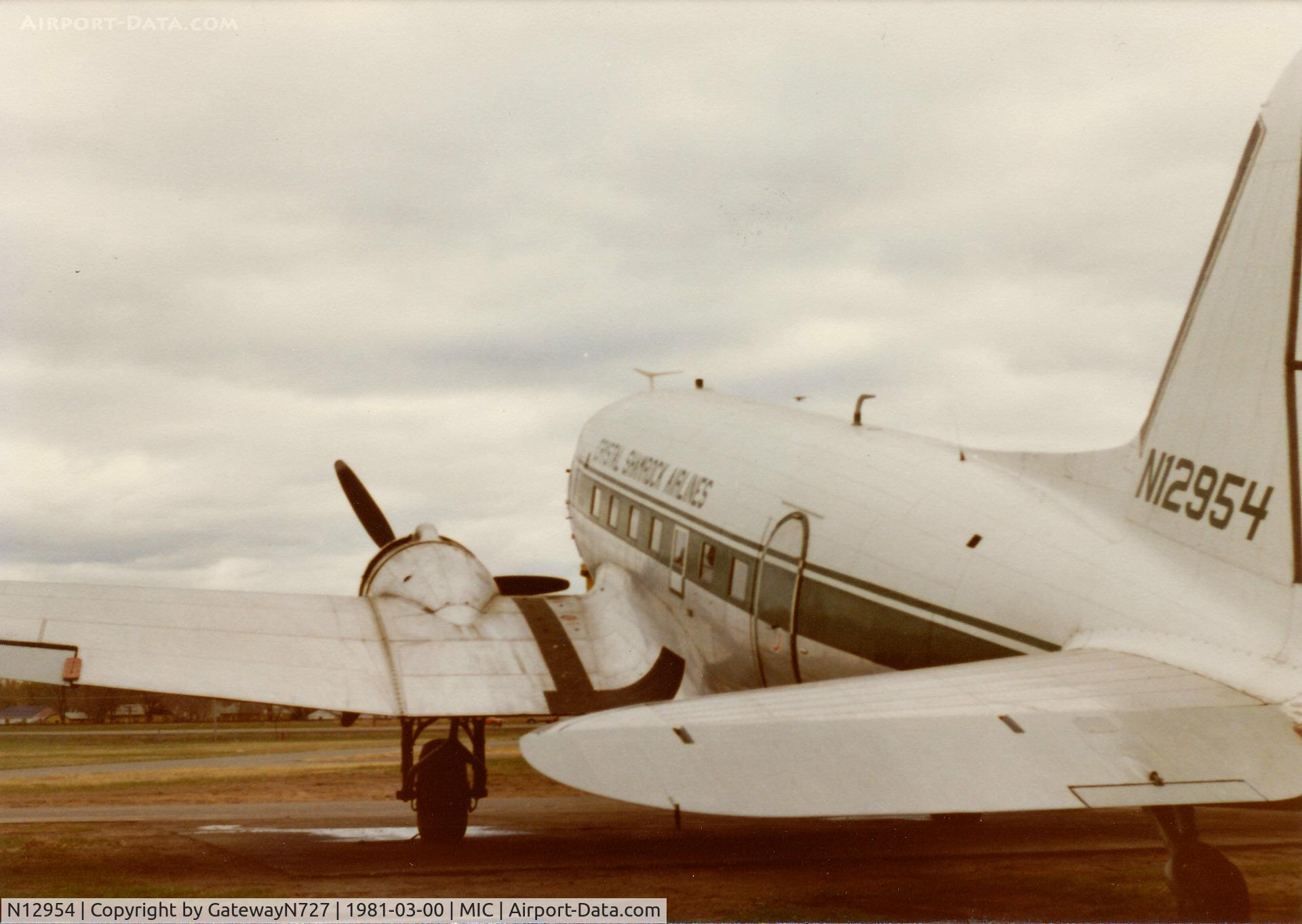 N12954, 1942 Douglas DC-3-G202A C/N 4996, Crystal Shamrock Airlines, ex-North Central Airlines among others.