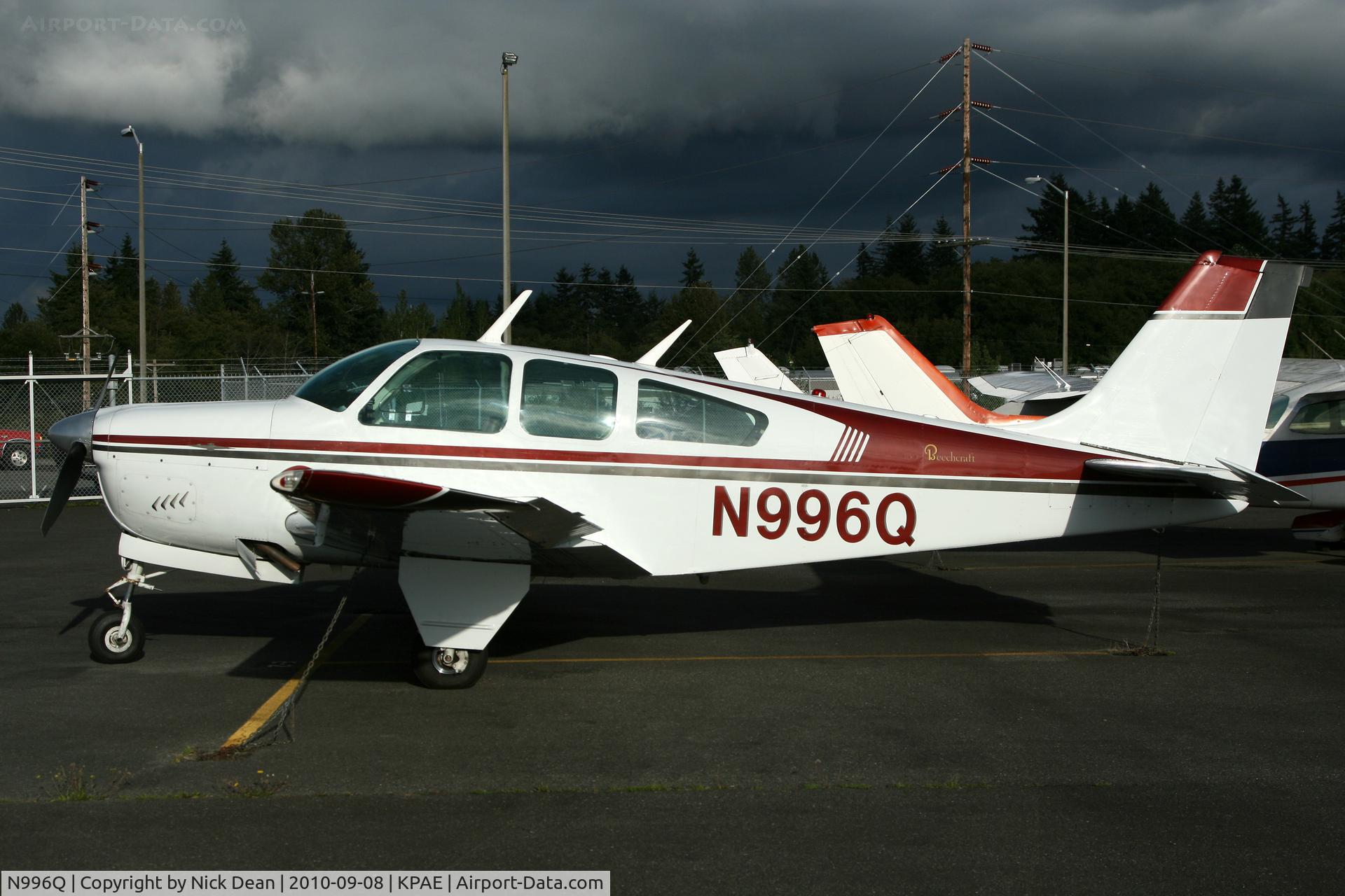 N996Q, 1961 Beech 35-B33 Debonair C/N CD-402, KPAE