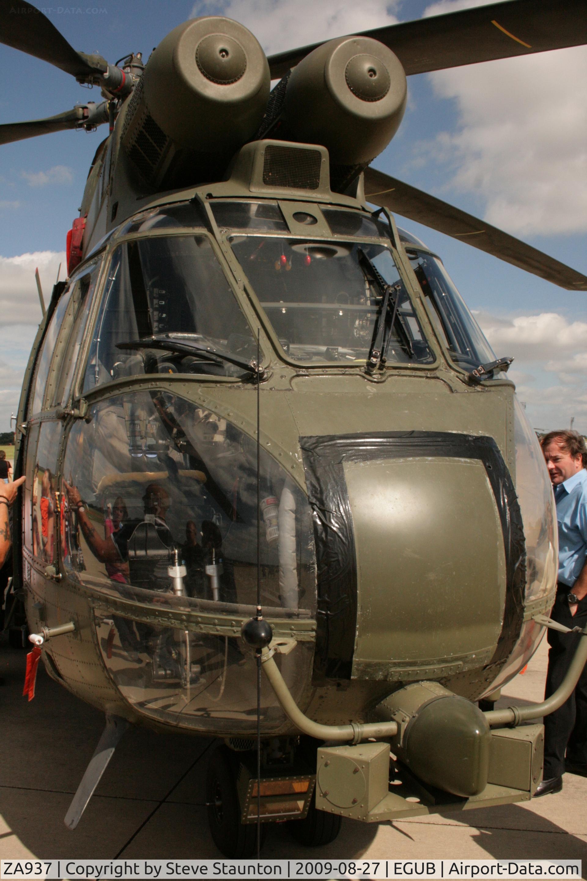 ZA937, 1980 Westland Puma HC.1 C/N 1643, Taken at RAF Benson Families Day, August 2009