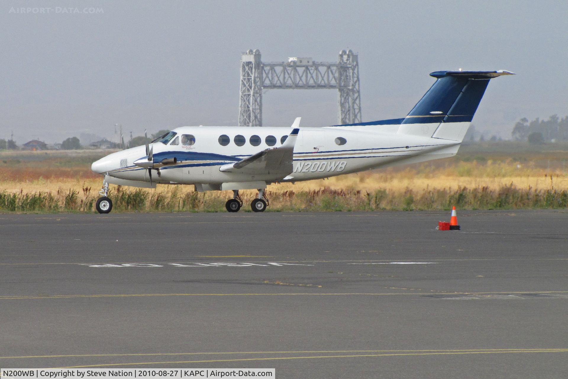 N200WB, 2001 Raytheon B200 King Air C/N BB-1754, West Bay Builders 2001 King Air B200 arriving from Novato, CA (KDVO) with Napa River RR bridge in background