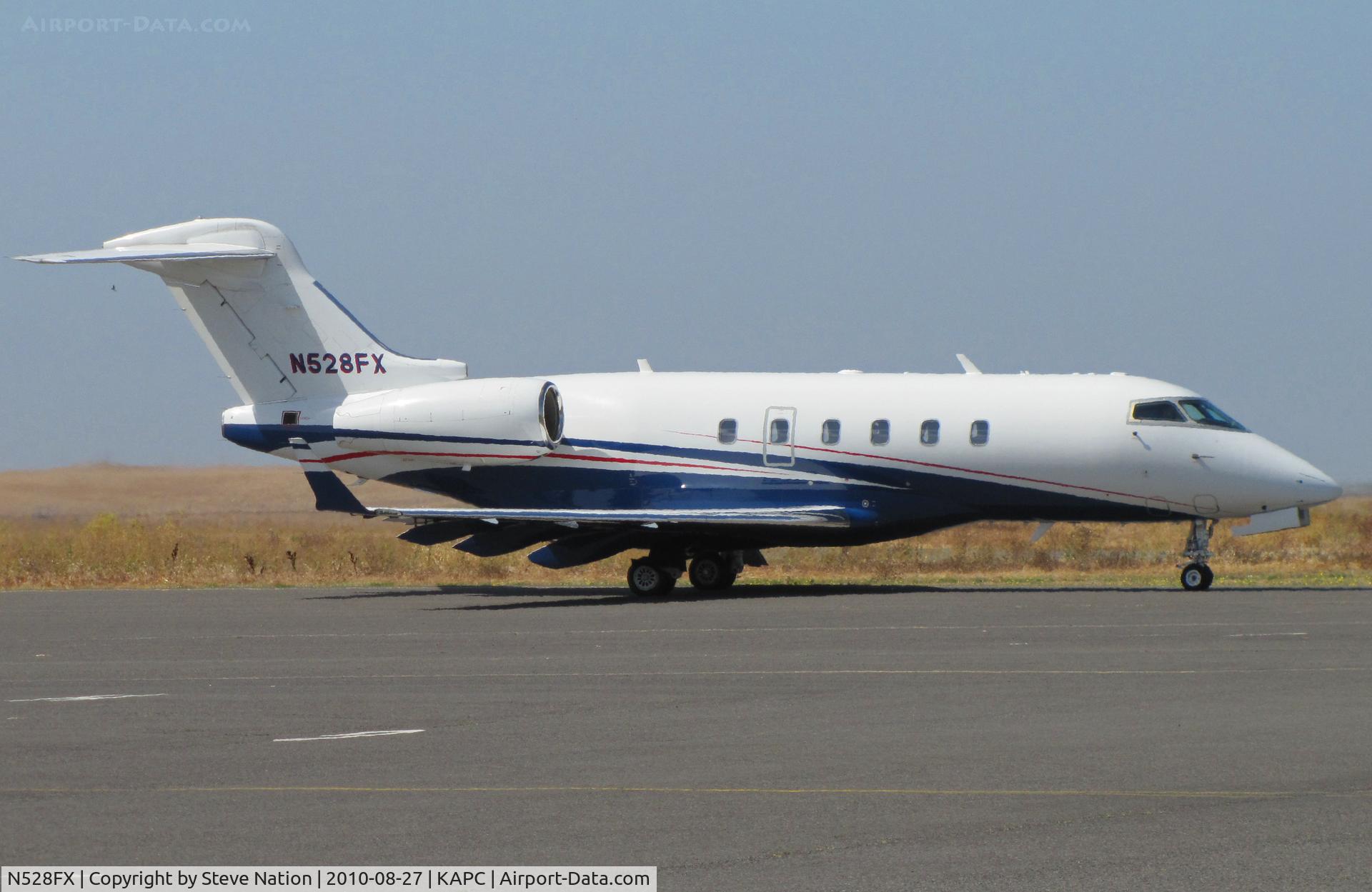 N528FX, 2006 Bombardier Challenger 300 (BD-100-1A10) C/N 20125, Flexjets 2006 BD-100-1A10 departing for Hollywood Int'l-Ft.Lauderdale, FL (KFLL)