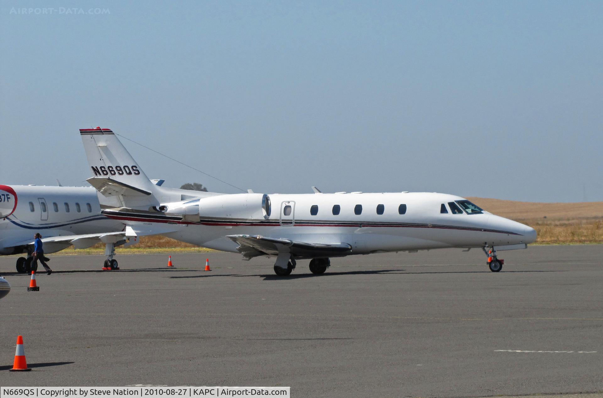 N669QS, 2007 Cessna 560XLS Citation Excel C/N 560-5689, Netjets 2007 Cessna 560XL departing for KLAX