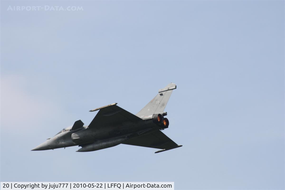 20, Dassault Rafale M C/N 20, on display at La Ferté Alais