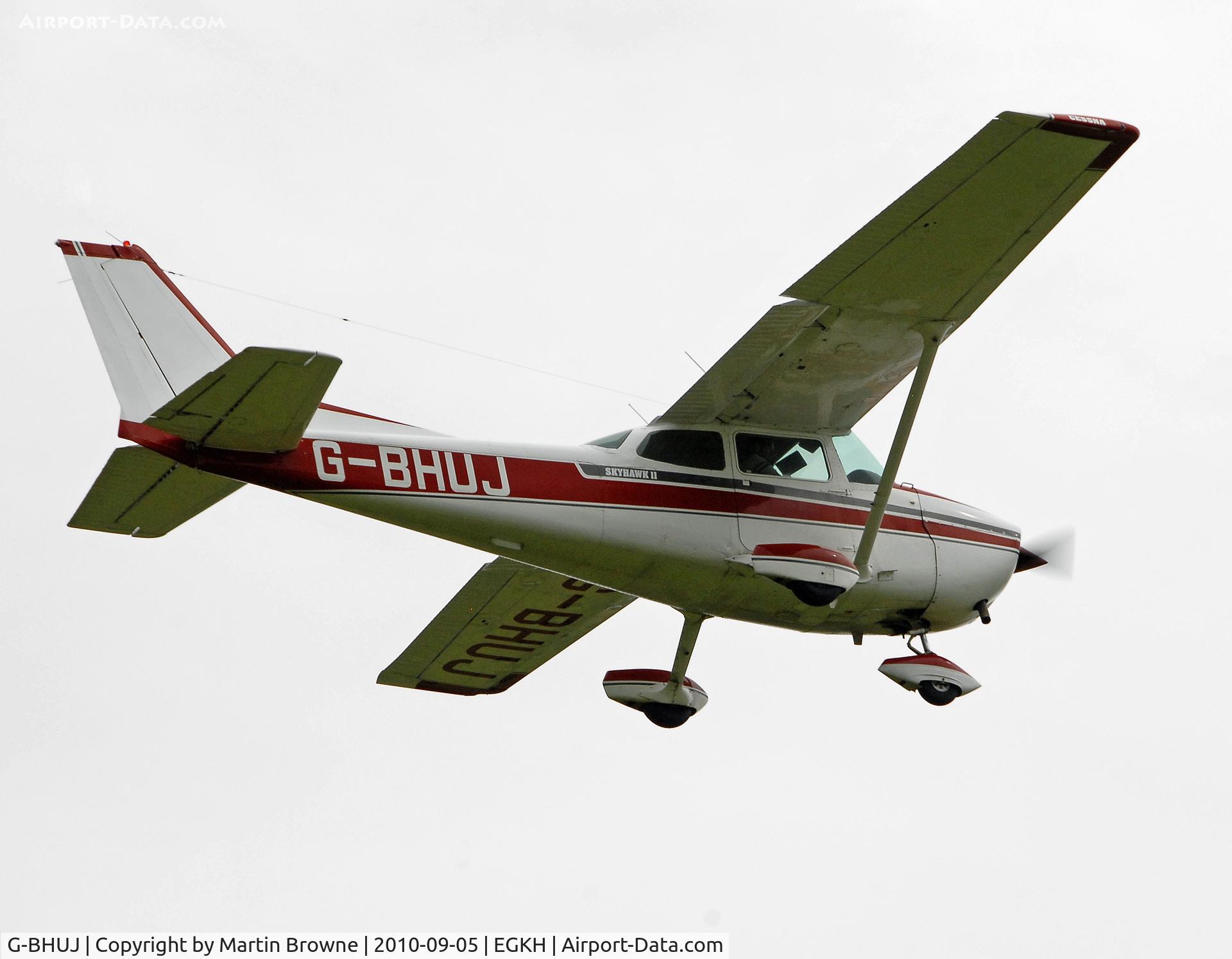 G-BHUJ, 1979 Cessna 172N Skyhawk II C/N 172-71932, SHOT AT HEADCORN