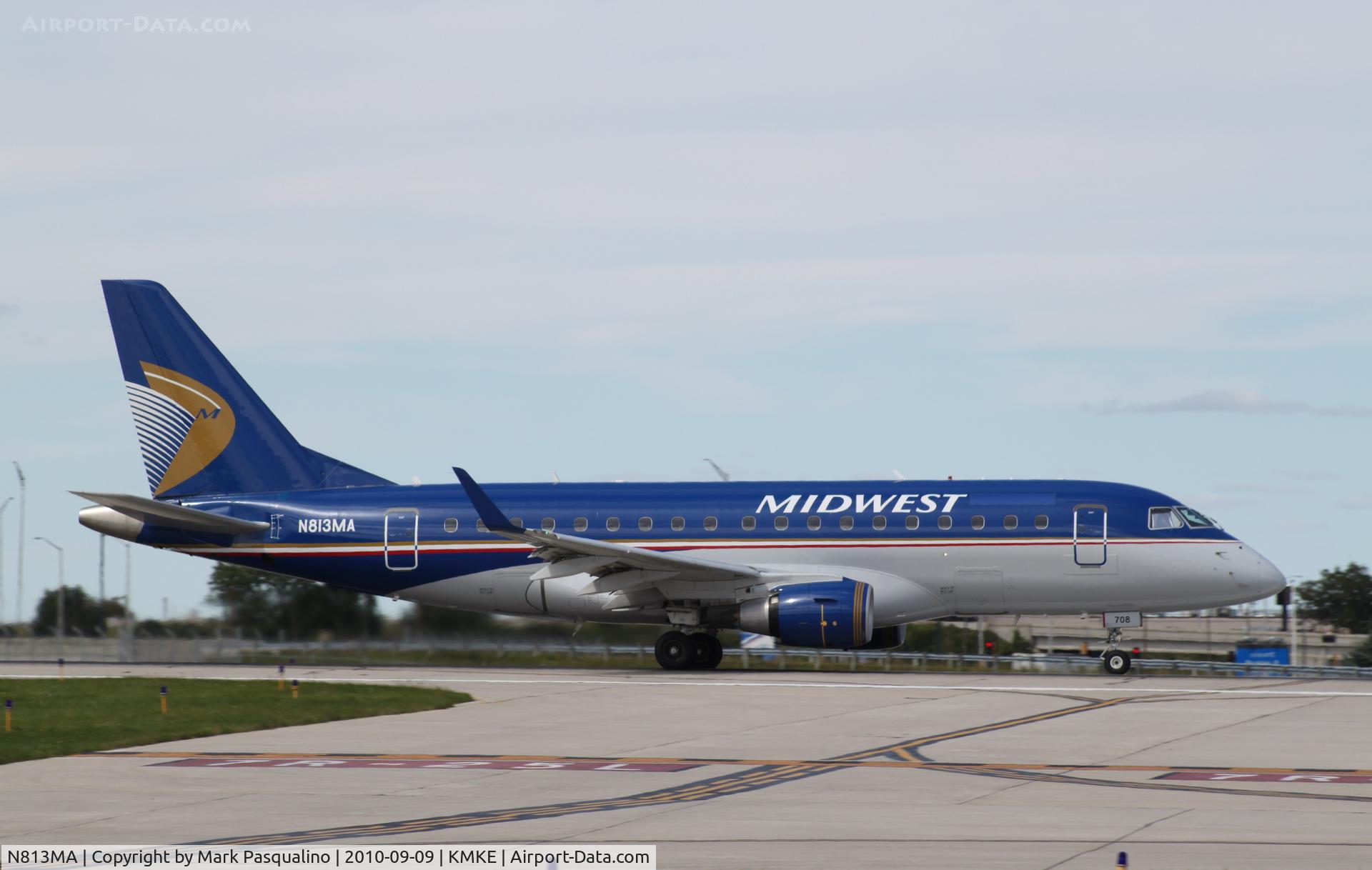 N813MA, 2004 Embraer 170SU (ERJ-170-100SU) C/N 17000031, ERJ 170-100SU