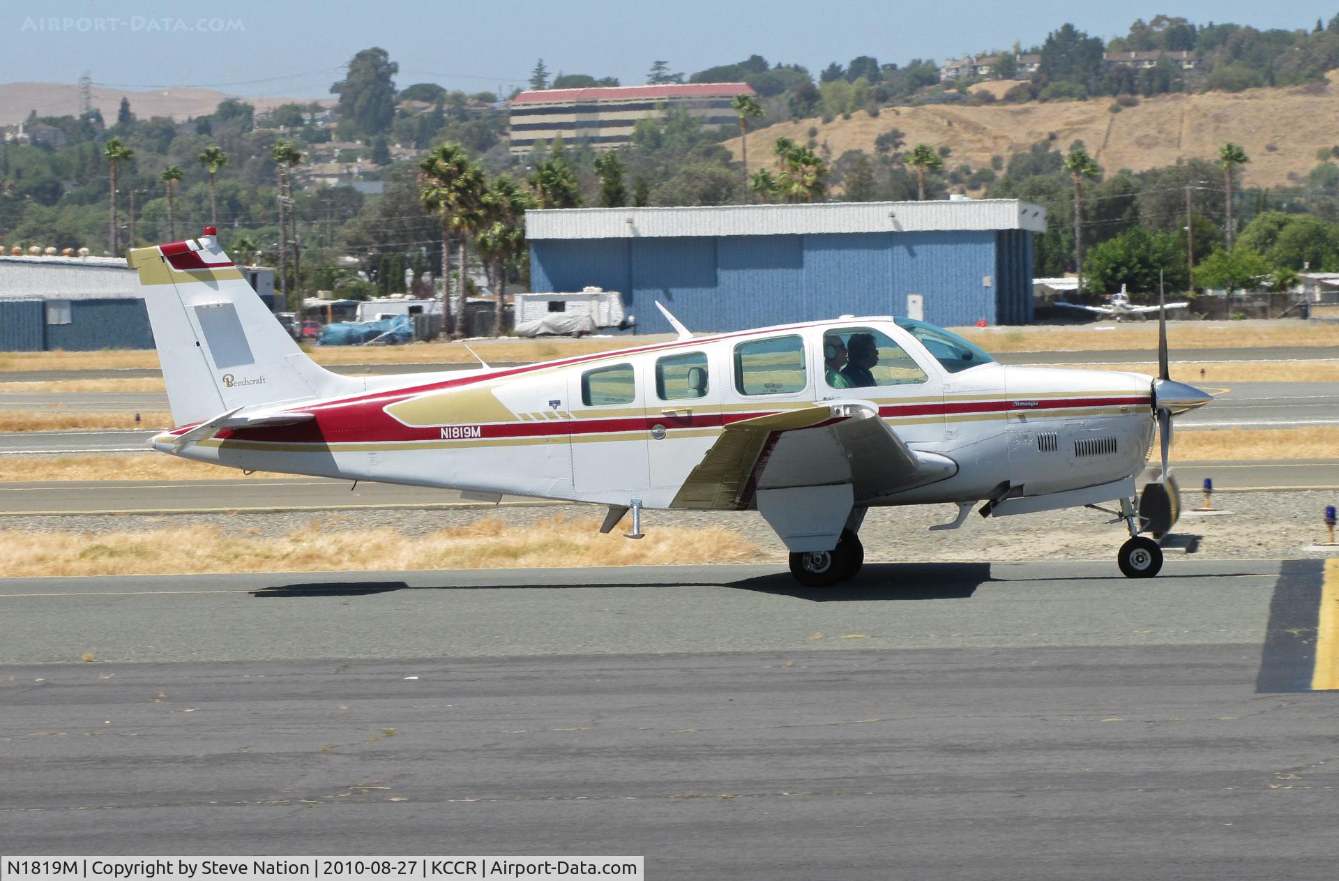 N1819M, 1981 Beech A36TC Bonanza 36 C/N EA-245, Reno, NV-based 1981 Beech A36TC taxis for take-off at Buchanan Field
