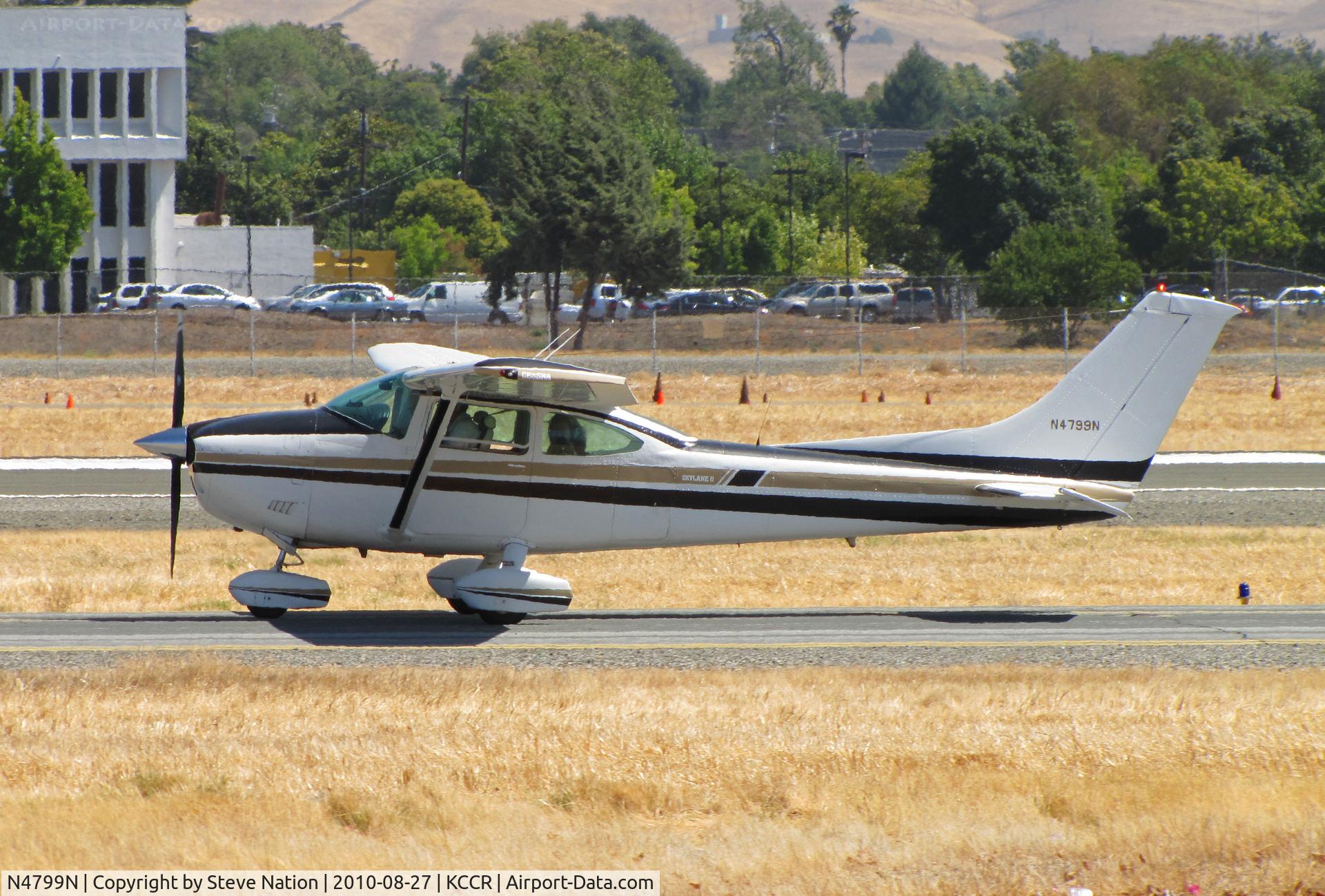 N4799N, 1979 Cessna 182Q Skylane C/N 18267377, Locally-based 1979 Cessna 182Q taxis at Buchanan Field