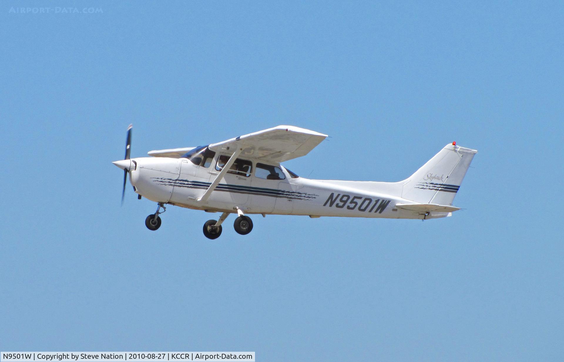 N9501W, 1997 Cessna 172R C/N 17280304, Locally-based 1997 Cessna 172R climbing out from RWY19L at Buchanan Field