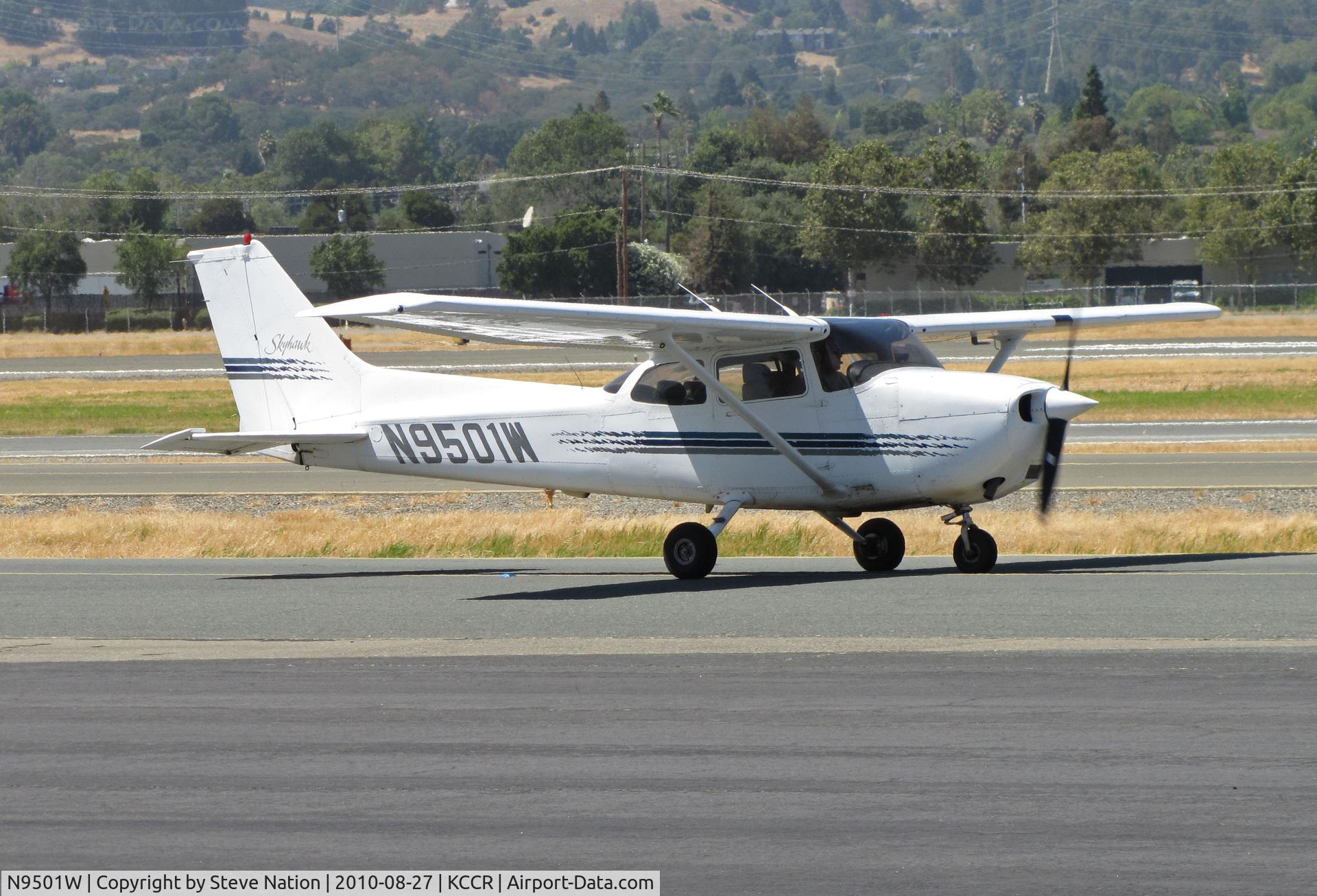 N9501W, 1997 Cessna 172R C/N 17280304, Locally-based 197 Cessna 172R