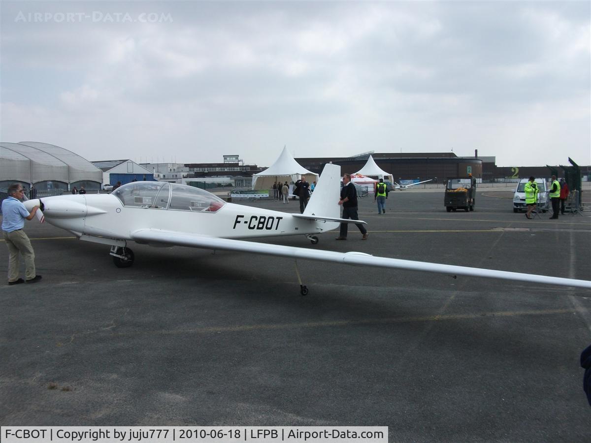 F-CBOT, Sportavia-Putzer RF-5B Sperber C/N 51055, on display for Fournier anniversary at Le Bourget
