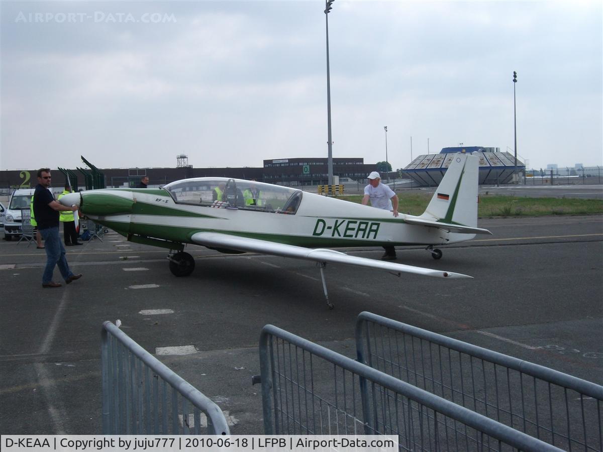 D-KEAA, Sportavia-Putzer RF-5 C/N 5092, on display for Fournier anniversary at Le Bourget