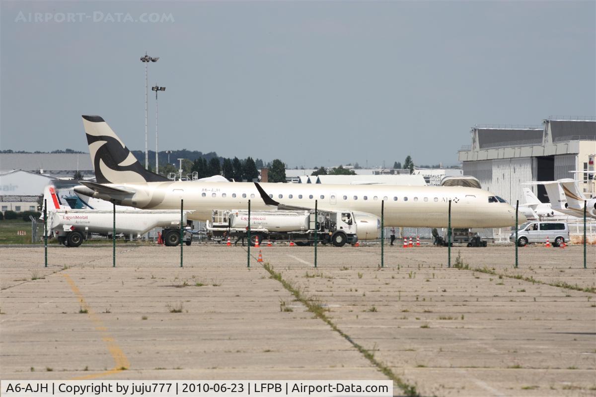A6-AJH, 2009 Embraer ERJ-190-100ECJ Lineage 1000 C/N 19000140, on transit at Le Bourget