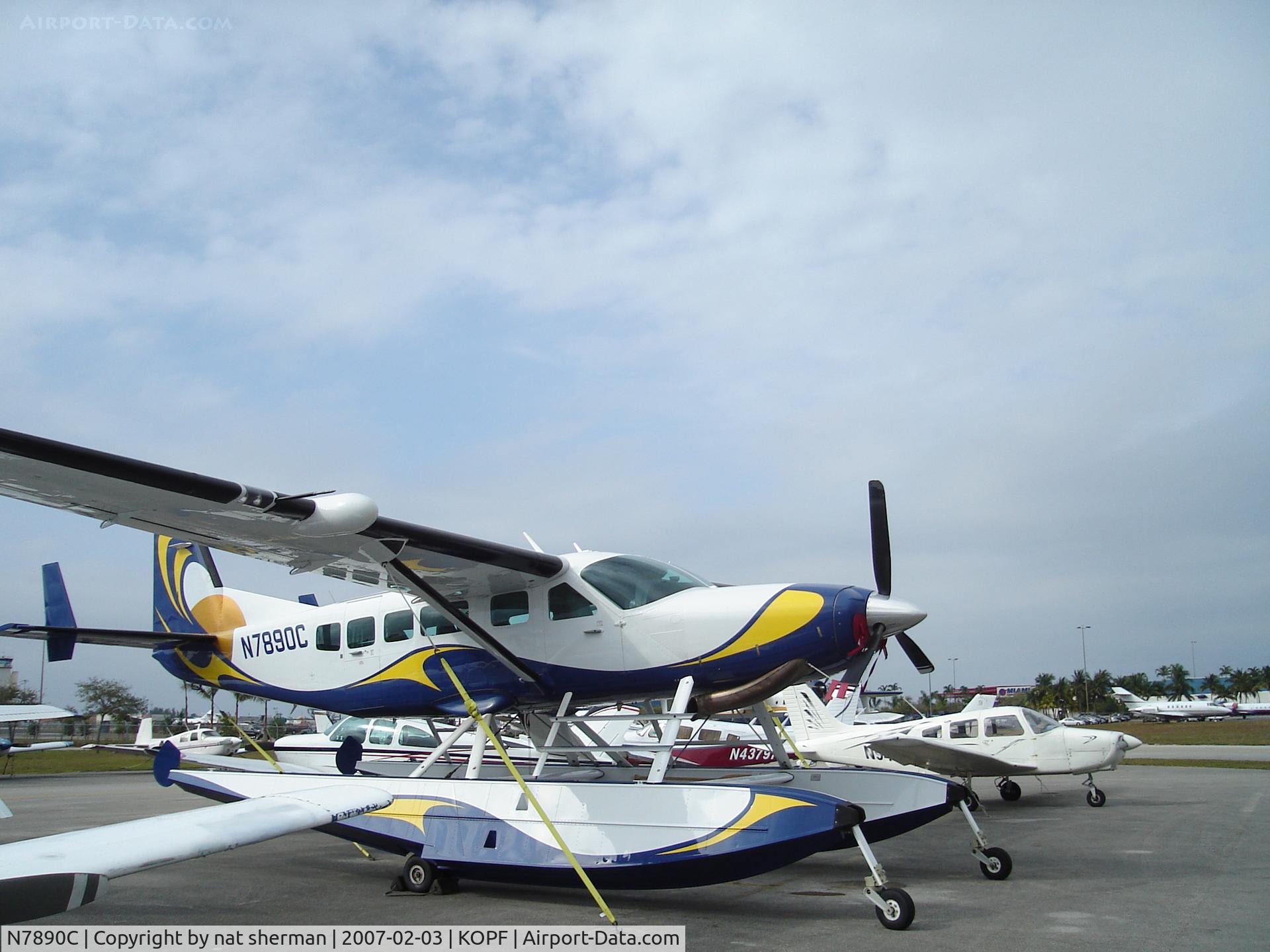 N7890C, 2004 Cessna 208 Caravan I C/N 208-00383, 'van on floats