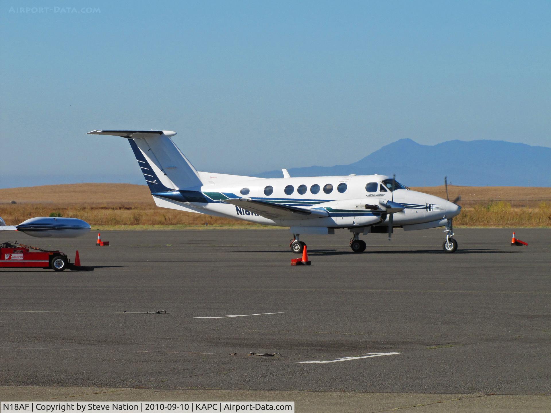N18AF, 1994 Beech B200 King Air C/N BB-1497, 1994 Beech B200 King Air taxiing to RWY18R for flight home to Falcon Field (Mesa), AZ