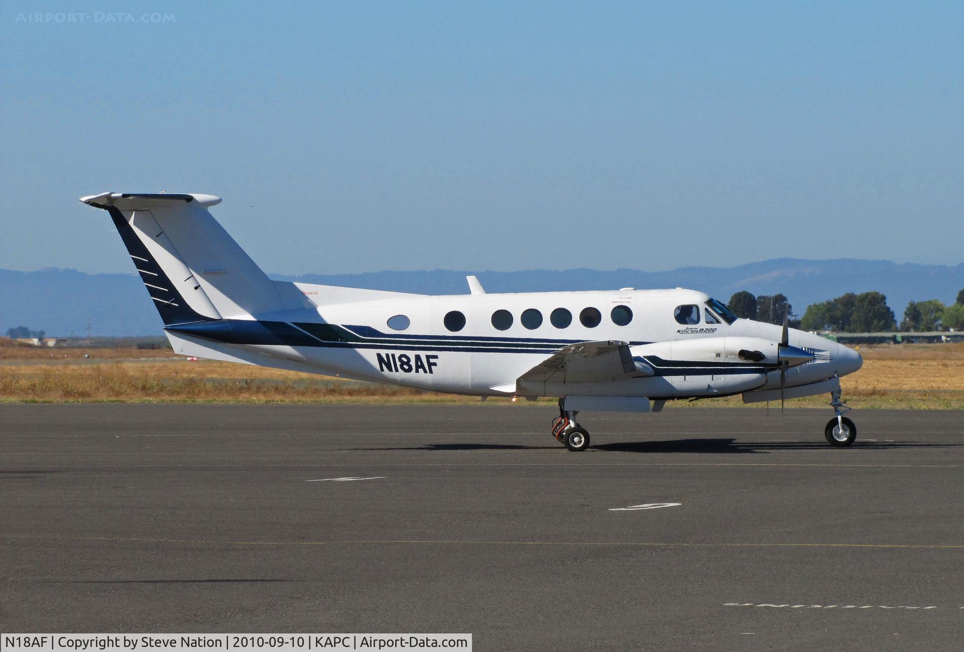 N18AF, 1994 Beech B200 King Air C/N BB-1497, 1994 Beech B200 King Air taxiing to RWY18R for flight home to Falcon Field (Mesa), AZ