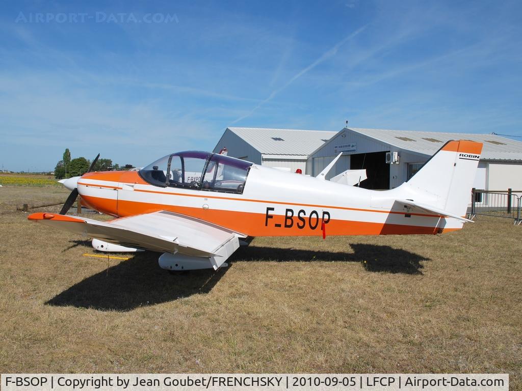 F-BSOP, Robin DR-300-120 Petit Prince C/N 580, au parking