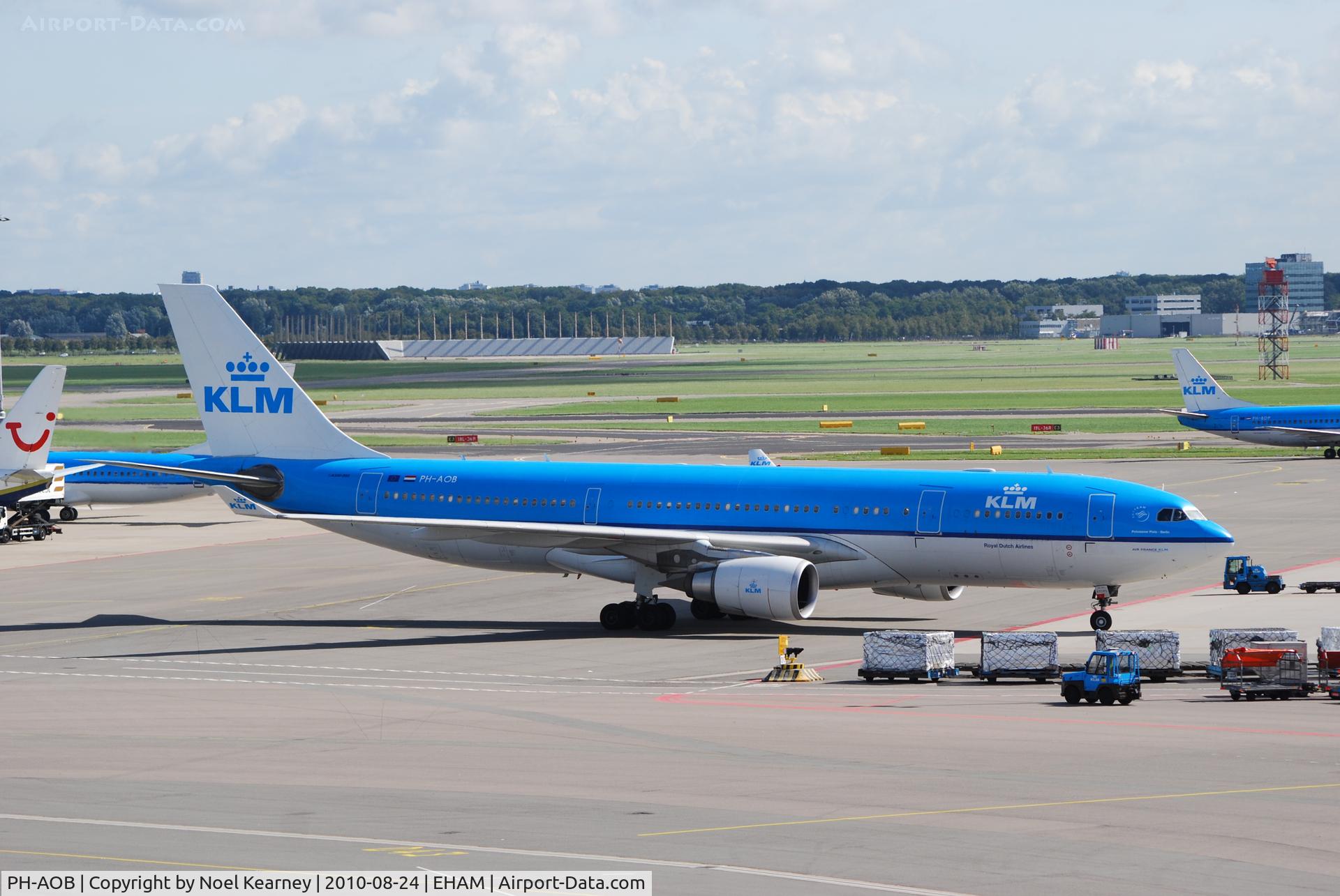 PH-AOB, 2005 Airbus A330-203 C/N 686, K.L.M. - ROYAL DUTCH AIRLINES
