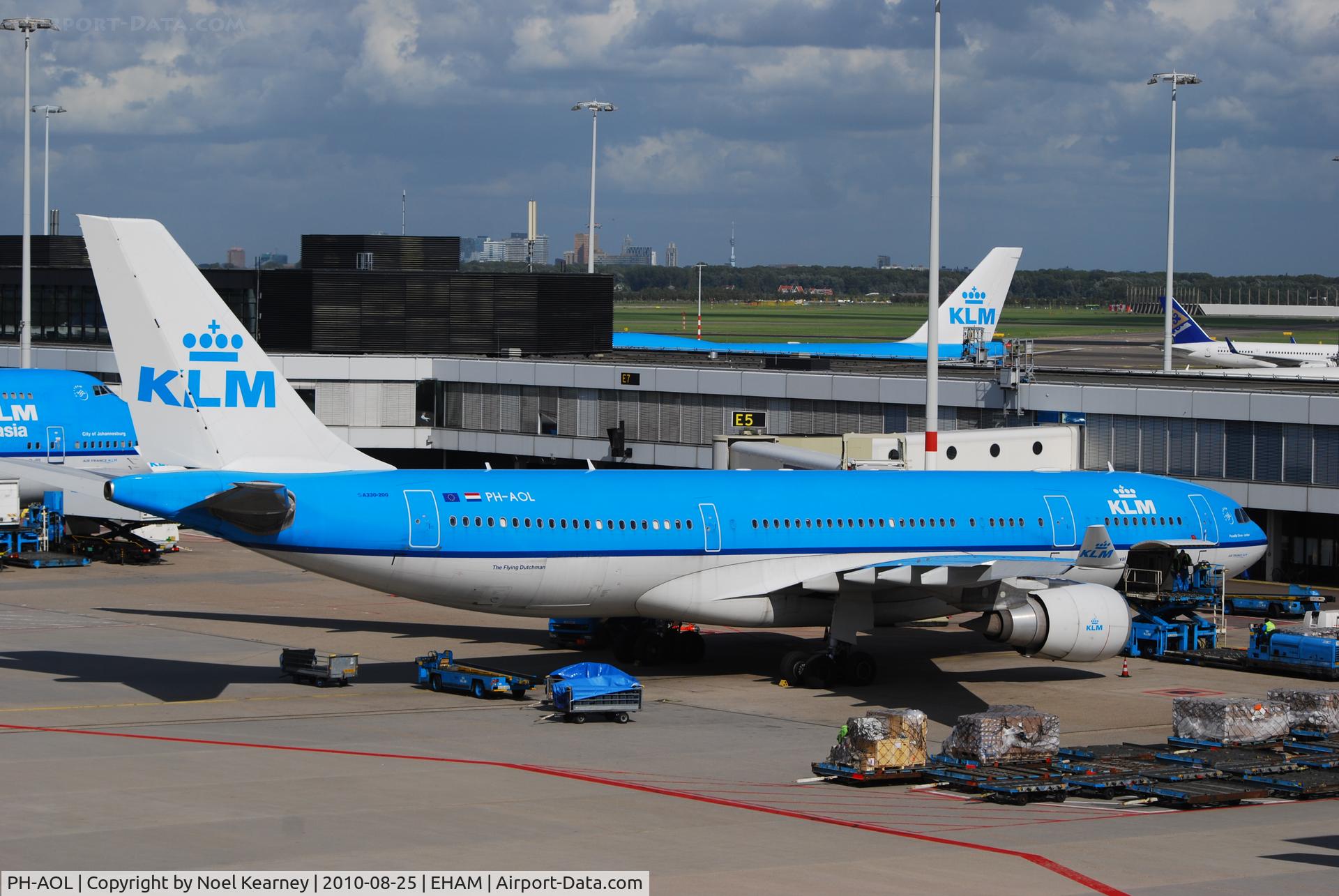 PH-AOL, 2008 Airbus A330-203 C/N 900, K.L.M. - ROYAL DUTCH AIRLINES