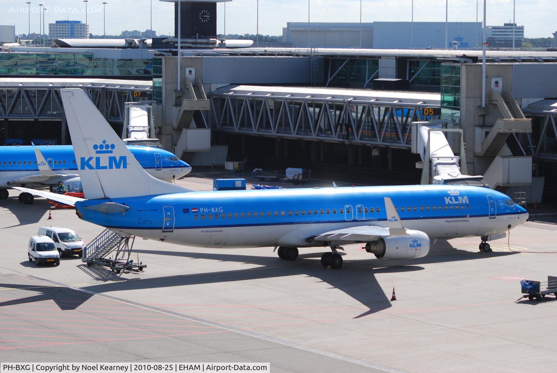 PH-BXG, 2000 Boeing 737-8K2 C/N 30357, K.L.M. - ROYAL DUTCH AIRLINES