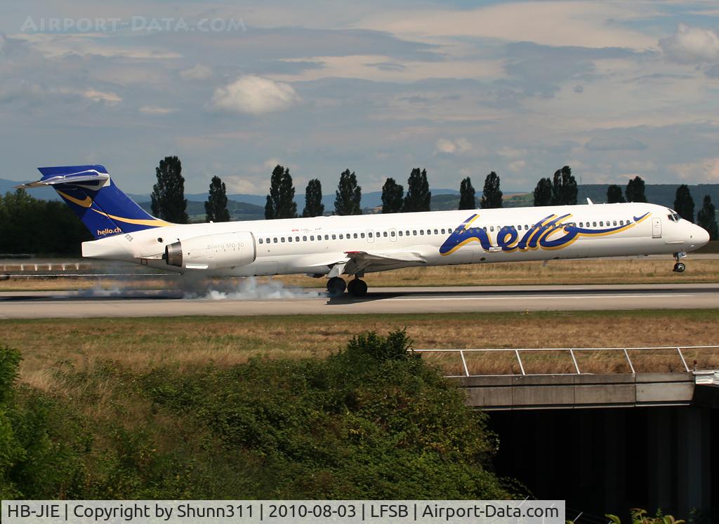 HB-JIE, 1996 McDonnell Douglas MD-90-30 C/N 53461, Landing rwy 16