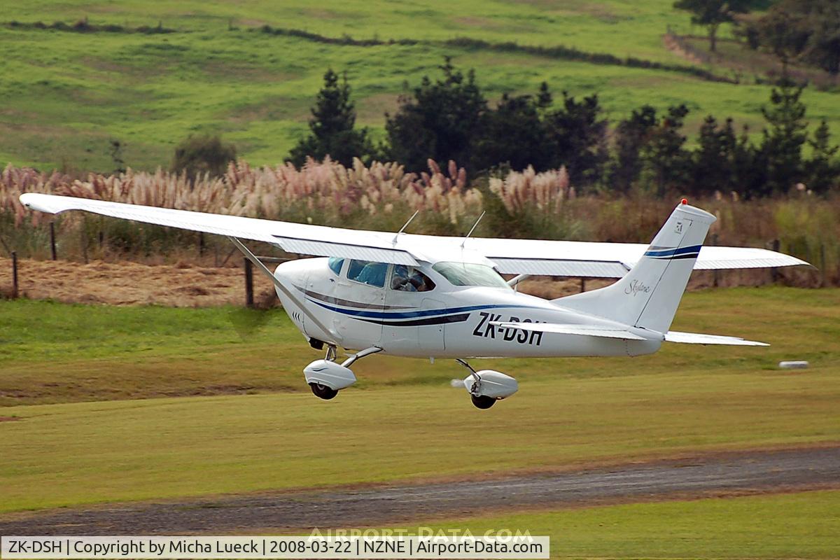 ZK-DSH, Cessna 182K Skylane C/N 18257907, At North Shore Aerodrome