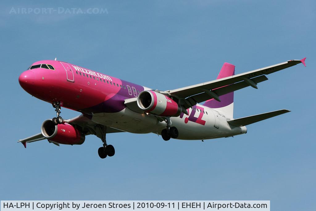 HA-LPH, 2006 Airbus A320-232 C/N 2688, .