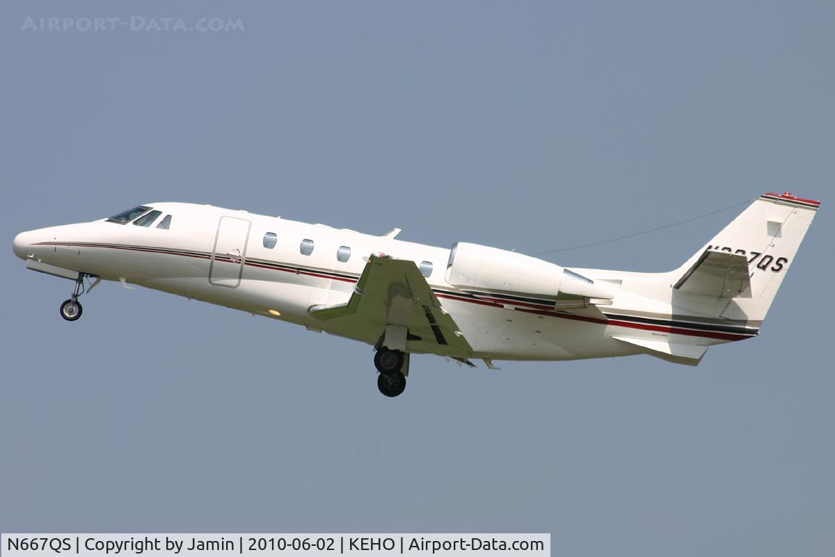N667QS, 2004 Cessna 560XL Citation Excel C/N 560-5365, NetJets' EJA667 departing runway 23.