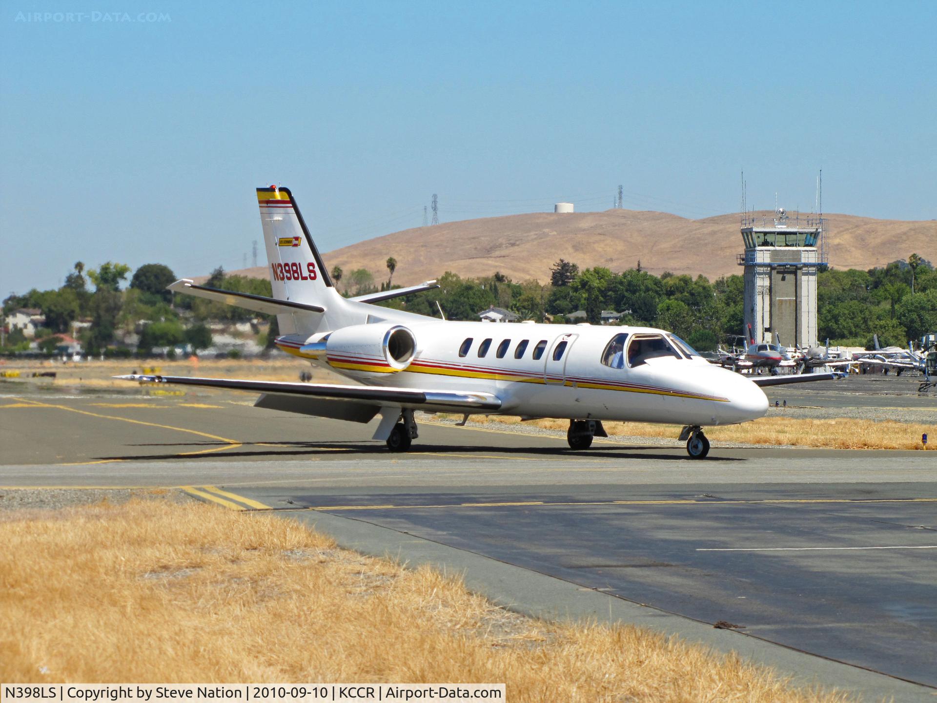 N398LS, 1998 Cessna 550 C/N 550-0853, Les Schwab Tires 1998 Cessna 550 taxiing to PSA ramp on arrival from KCXP/Carson City, NV