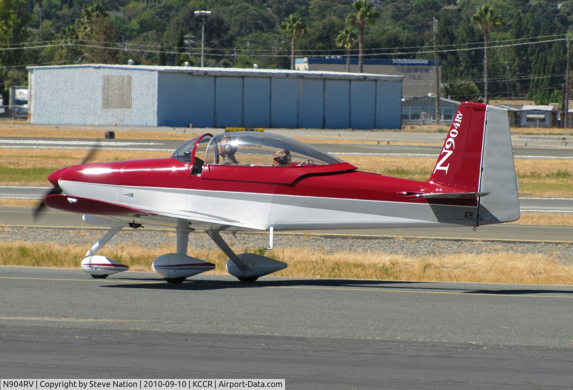 N904RV, 2000 Vans RV-8 C/N 80904, 2000 RV-8 home built taxiing to hotel ramp after flight from KCIC/Chico, CA