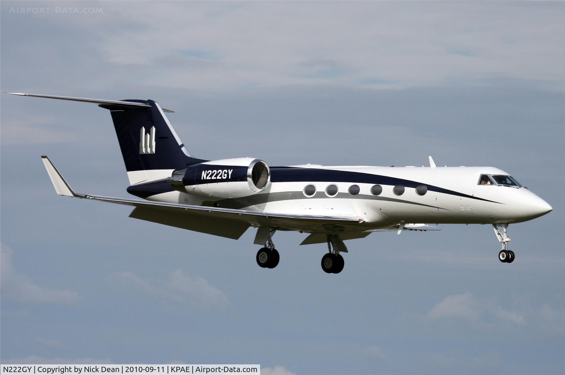 N222GY, 1990 Gulfstream Aerospace G-IV C/N 1142, KPAE Long time Seattle area resident GIV (arrived nearly 20 years ago as I-LADA) sporting a brand new paint job identical to that of sister ship Lear 60 N889DW, lives over on the west side at the K6 hangars