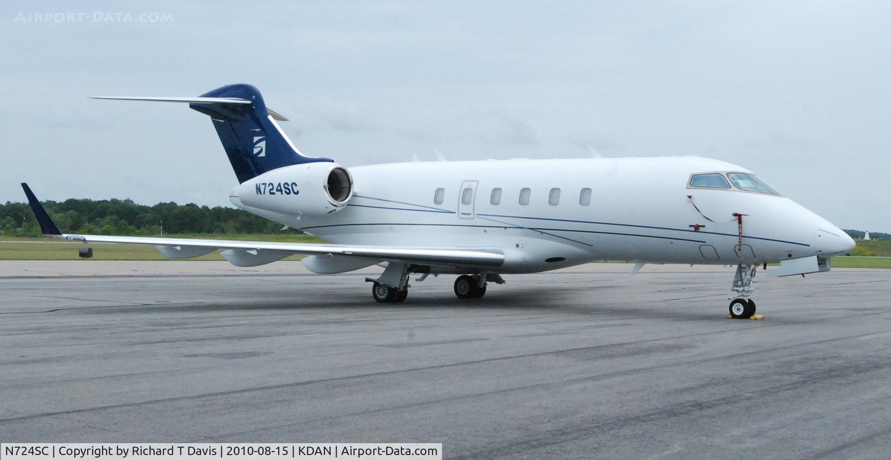 N724SC, 2005 Bombardier Challenger 300 (BD-100-1A10) C/N 20072, 2005 Bombardier BD-100-1A10 in Danville Va.