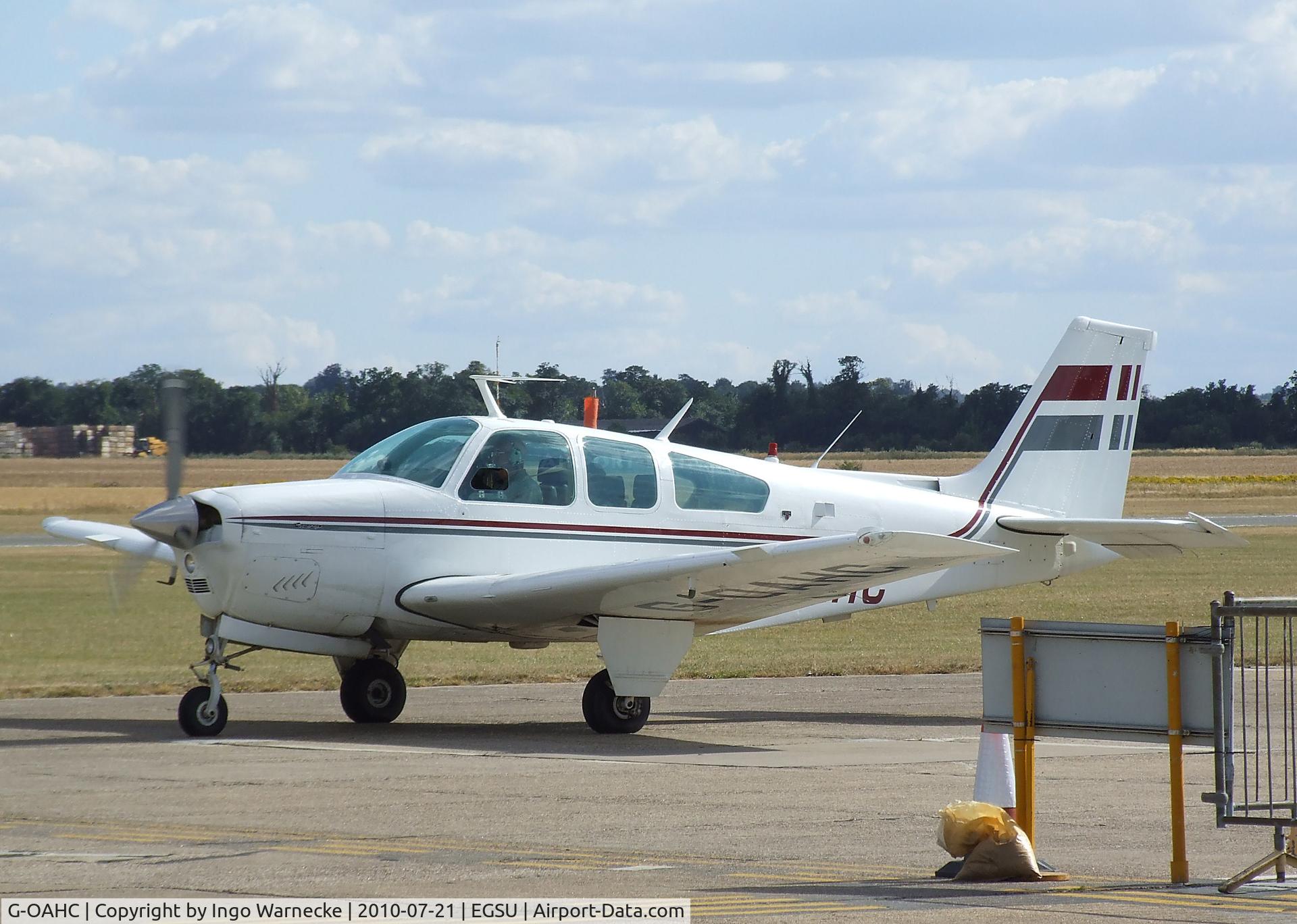 G-OAHC, 1978 Beech F33C Bonanza C/N CJ-133, Beechcraft F33C Bonanza at Duxford airfield