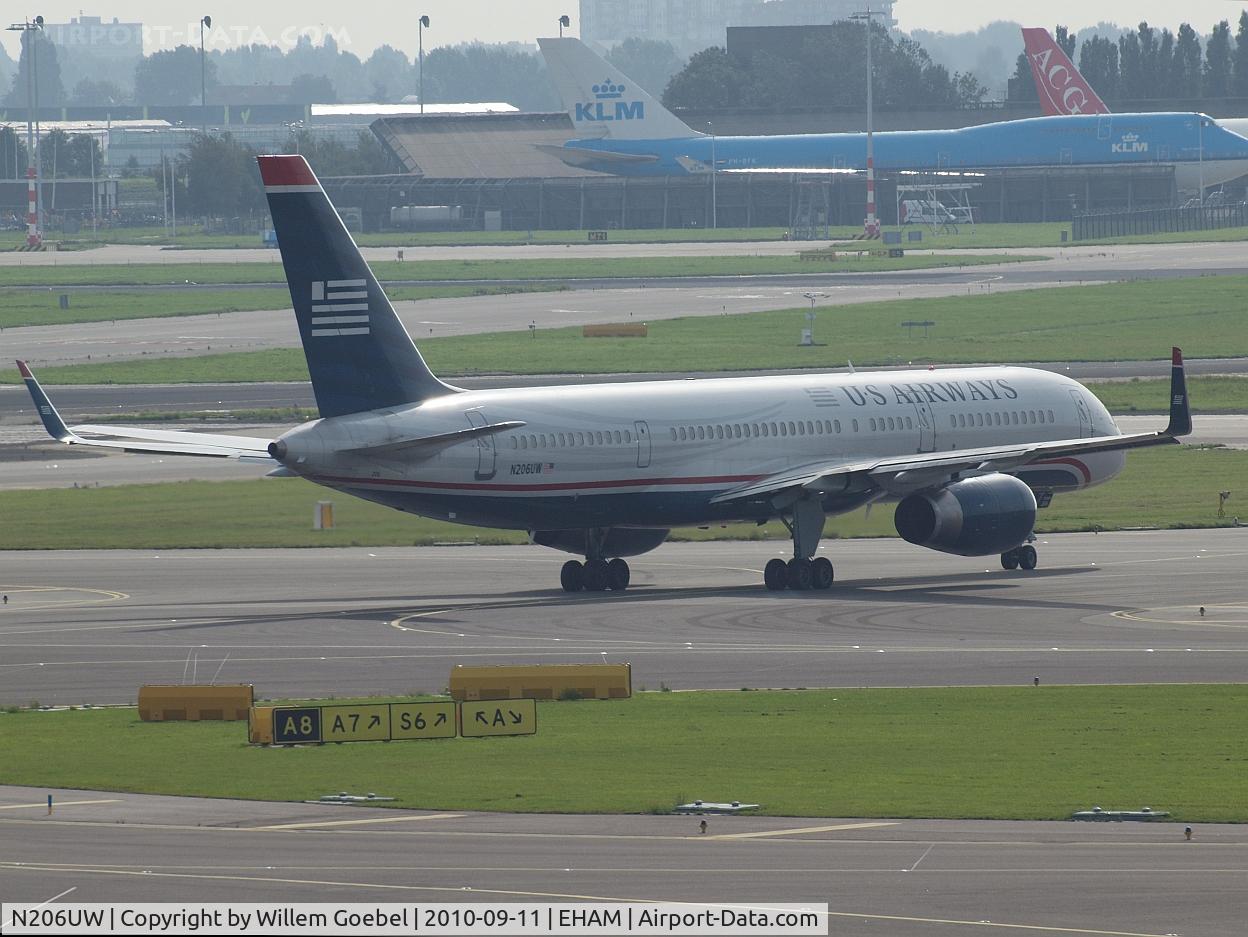 N206UW, 1995 Boeing 757-2B7 C/N 27808, Ready for take off