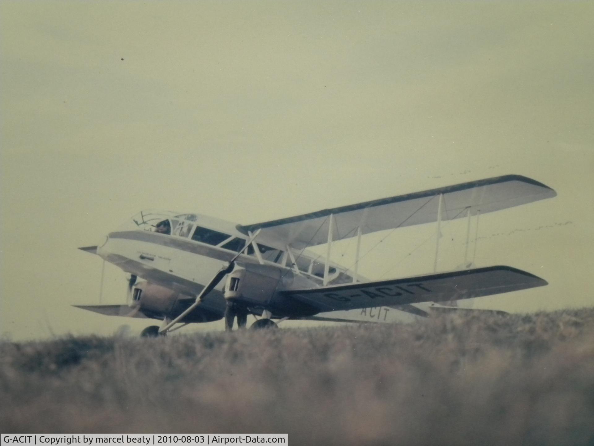 G-ACIT, 1933 De Havilland DH-84 Dragon 1 C/N 6039, slipton northants sept 69