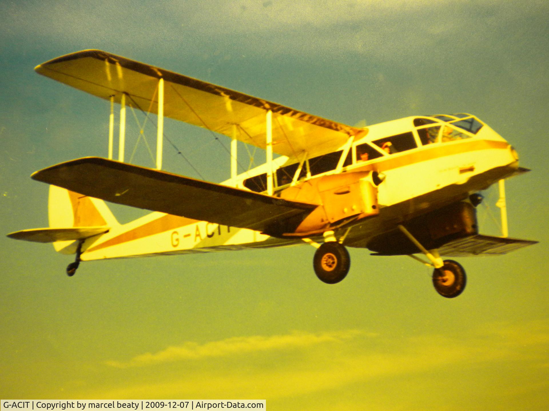 G-ACIT, 1933 De Havilland DH-84 Dragon 1 C/N 6039, slipton northants 1969