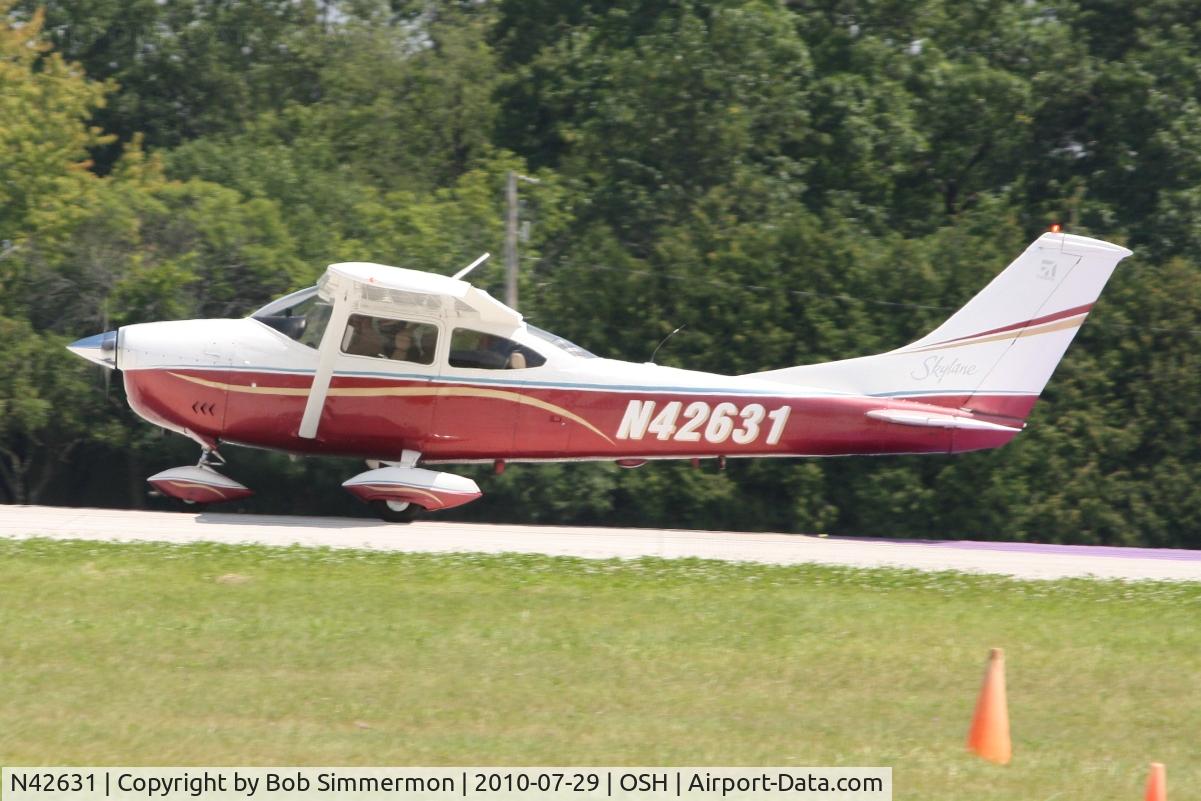 N42631, 1968 Cessna 182L Skylane C/N 18259115, Departing Airventure 2010 - Oshkosh, Wisconsin